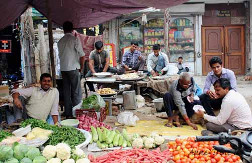 Sabzi market  Delhi (16)